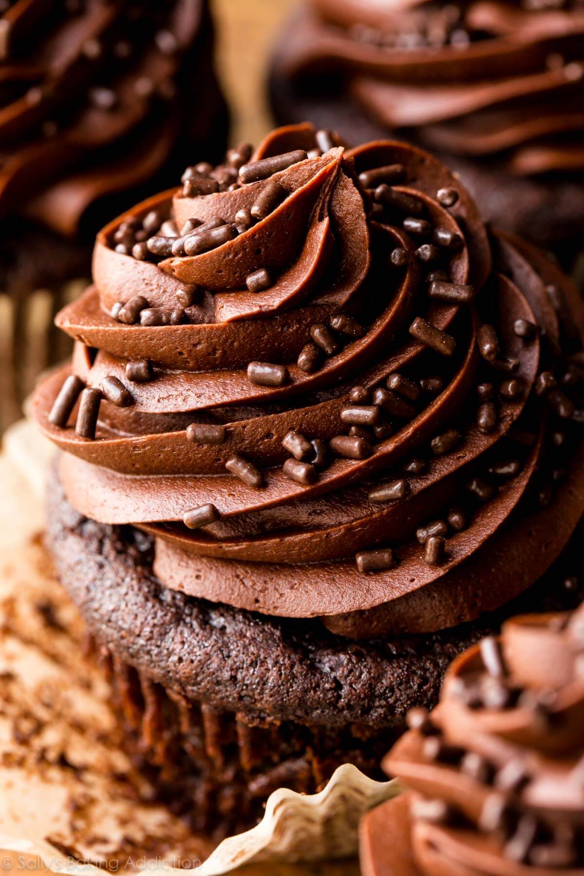 Easy Chocolate Buttercream Frosting Recipe