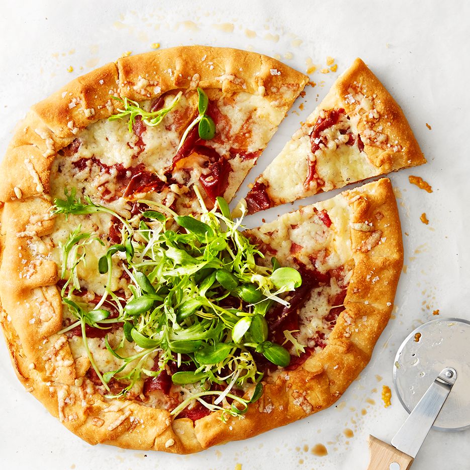 How to Make Pizza at Home