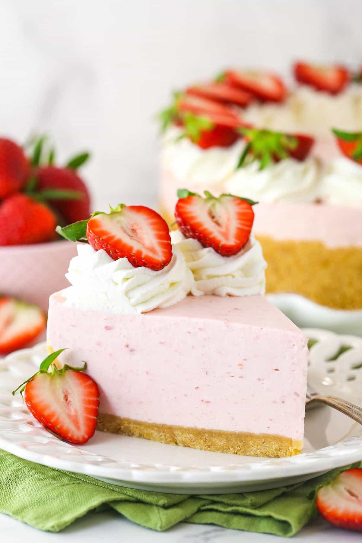 No Bake Strawberry Cheesecake